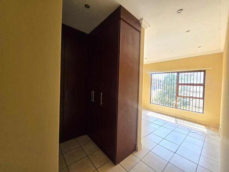 3 Bedroom Property for Sale in Gateway Manor North West